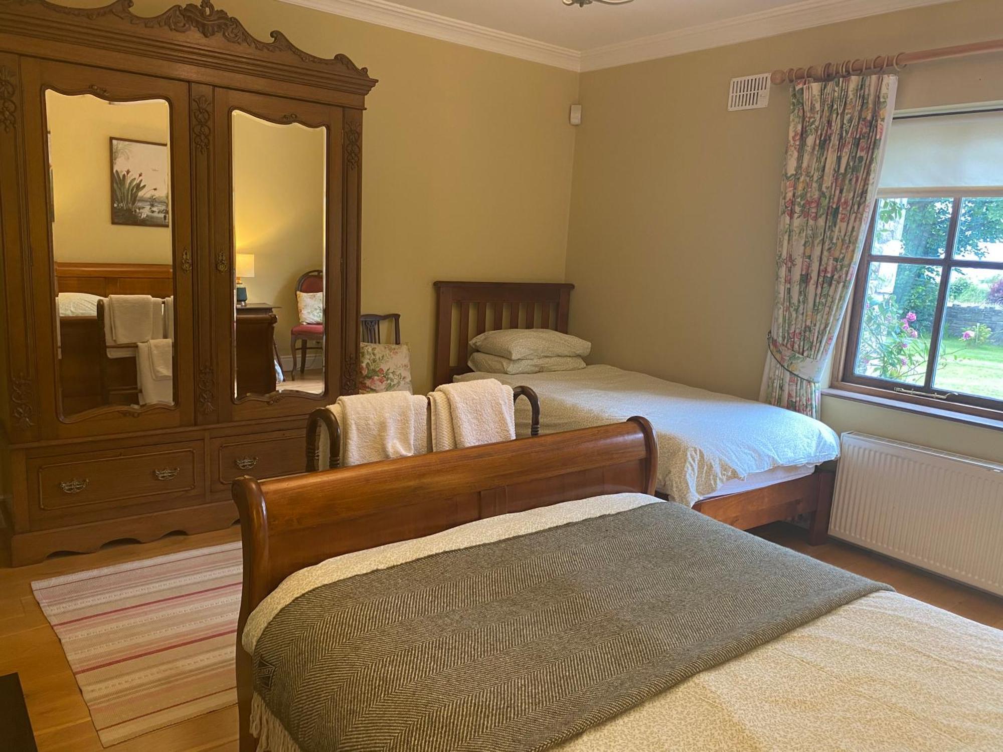 Croagh Patrick Lodge Apartment Westport Kültér fotó